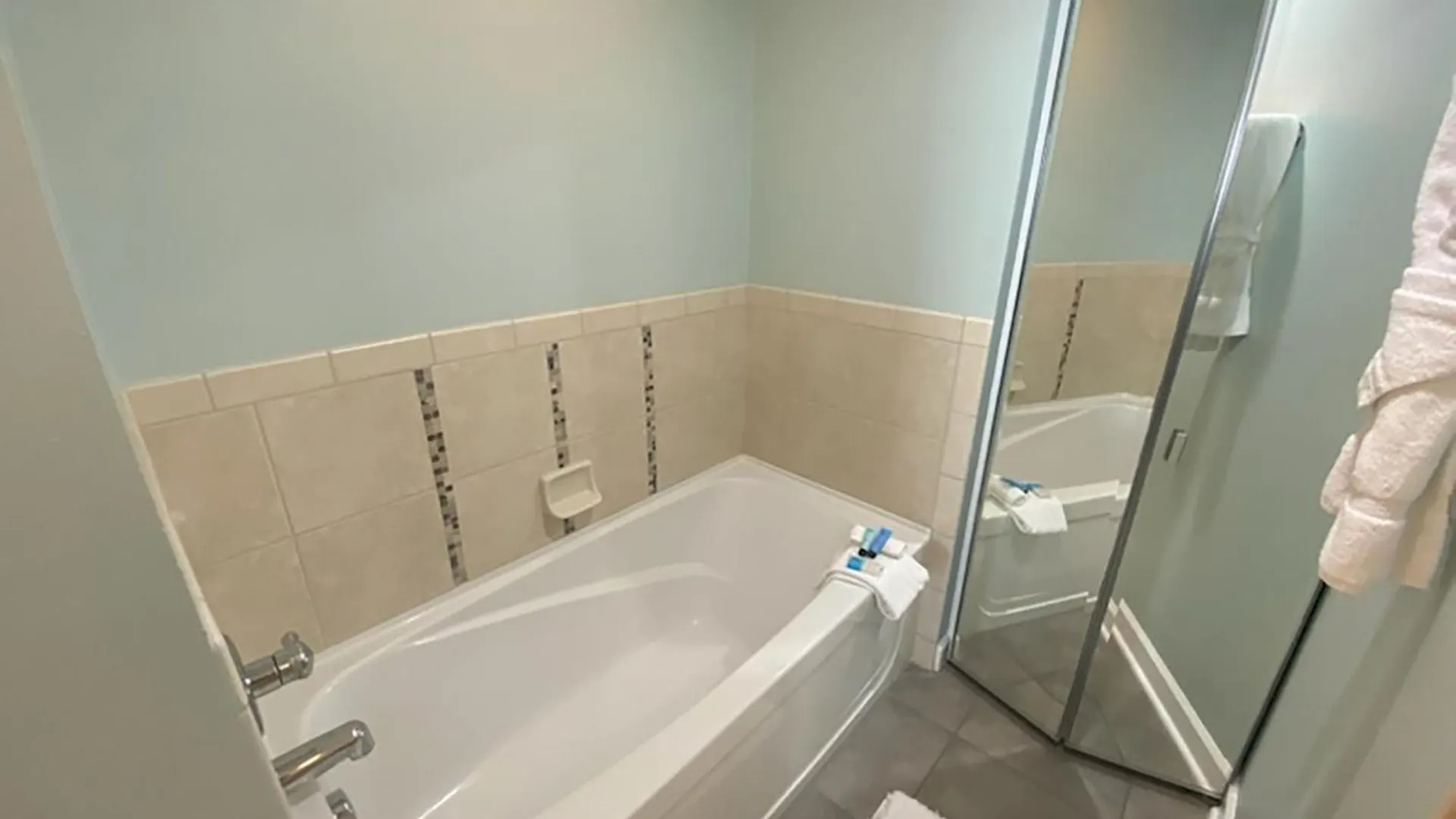 Apartment Grand Panama 1-608 By Emerald Coast Retreats Panama City Beach